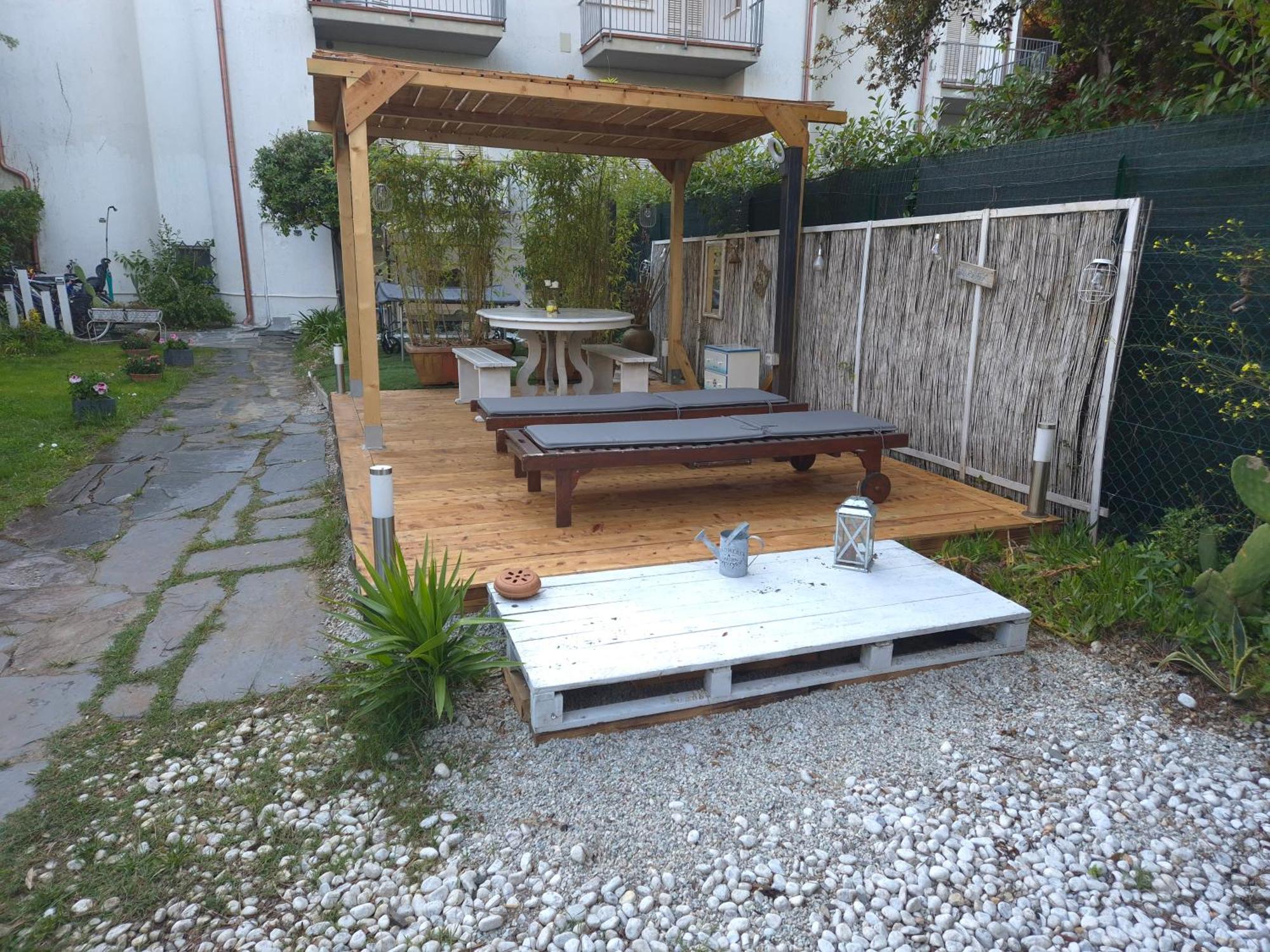 Domusauroom, Relax Nel Cuore Della Versilia - Pet Friendly Viareggio Exteriér fotografie